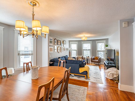5th image of 27 Paulina St #2