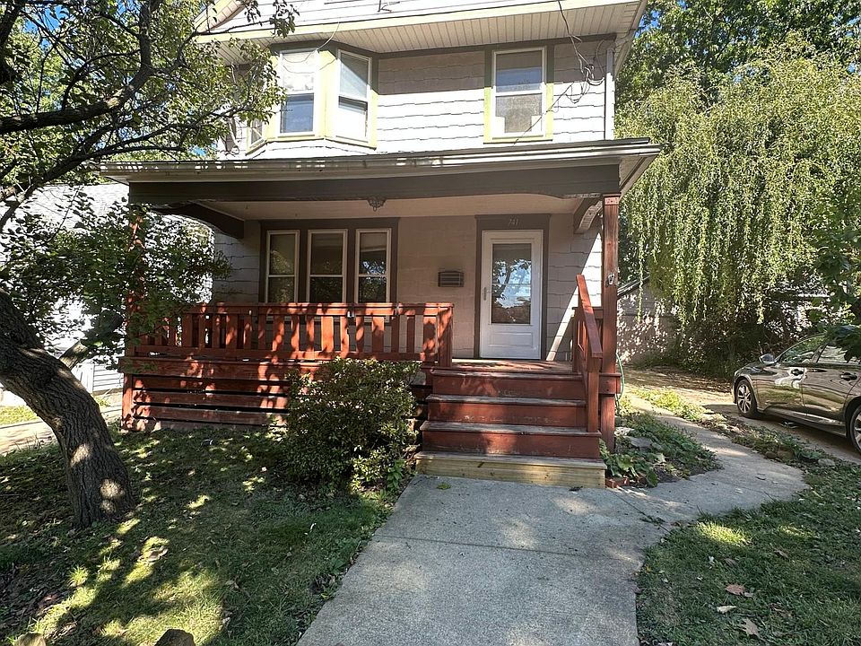 1st image of 741 Montana Ave