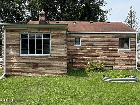 3rd image of 2022 Hogarth Rd
