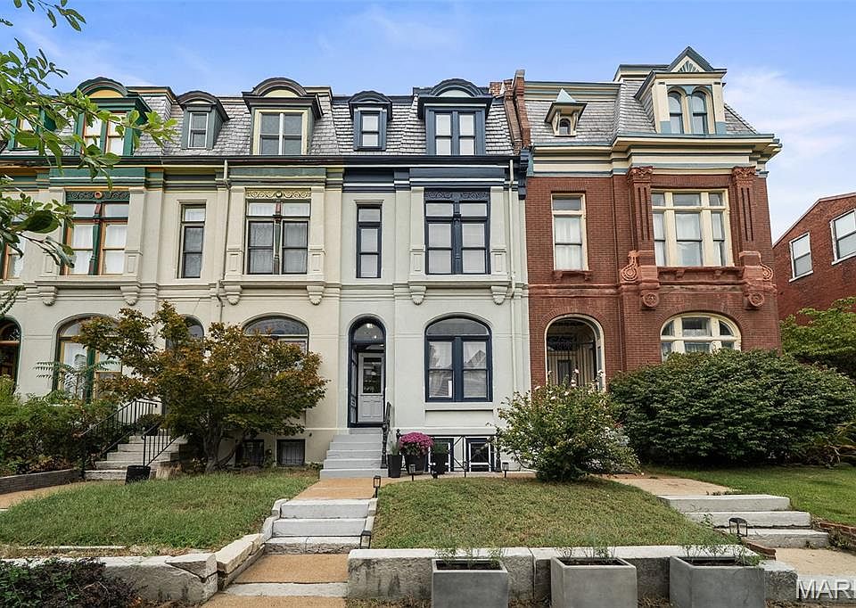 1st image of 2745 Russell Blvd