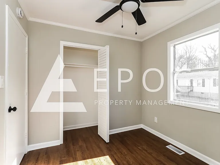 634 S Elm St #B — Photo 8