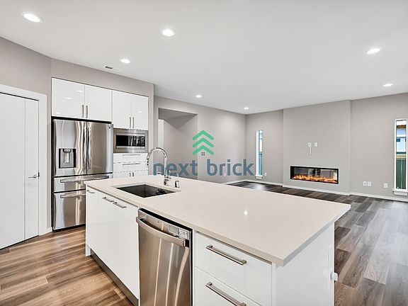 4th image of 22939 Poplar Ave SE
