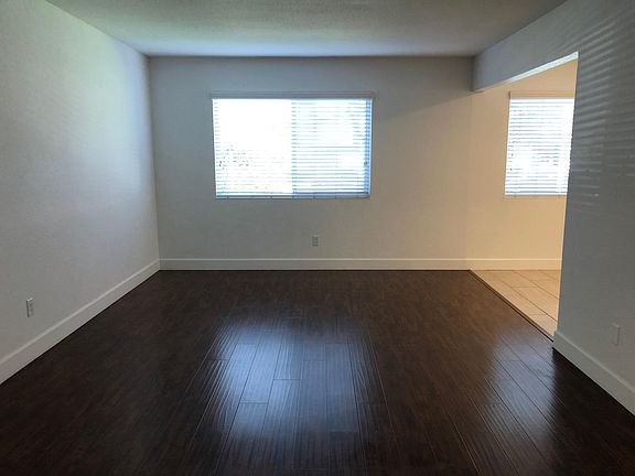 5th image of 1632 Ontario Dr