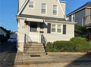 27 S 1st St, New Hyde Park, NY 11040