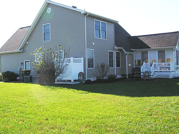Outside Shower/Terrace/Sunroom