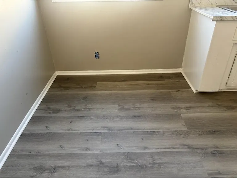 636 Hardin Dr #4 — Photo 5