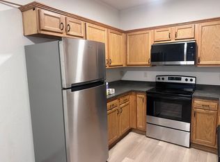 905 NE Deer Creek Dr, Grain Valley, MO 64029