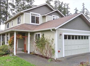 868 Henry Ln, Camano Island, WA 98282