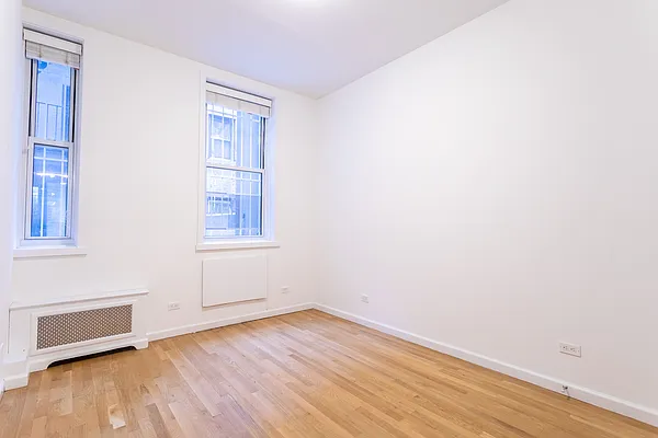 Rented by Bond New York | media 4