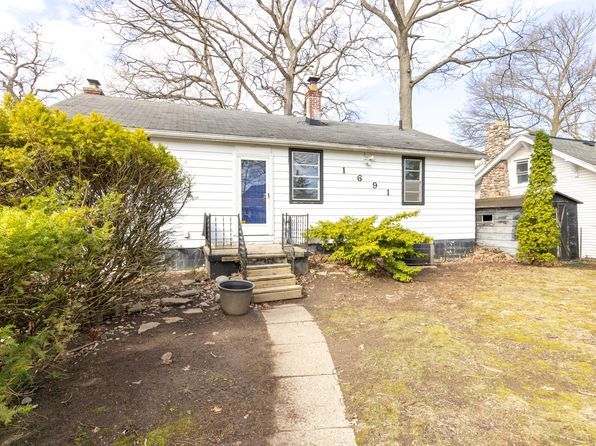 1691 Eason Rd