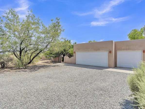 115 El Rey Dr NW, Corrales, NM 87048