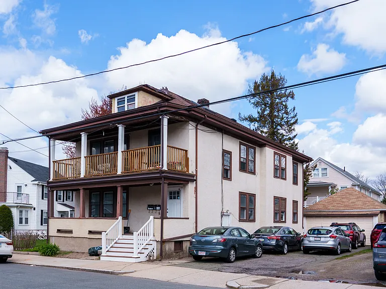 8 Niles St #2D — Photo 1