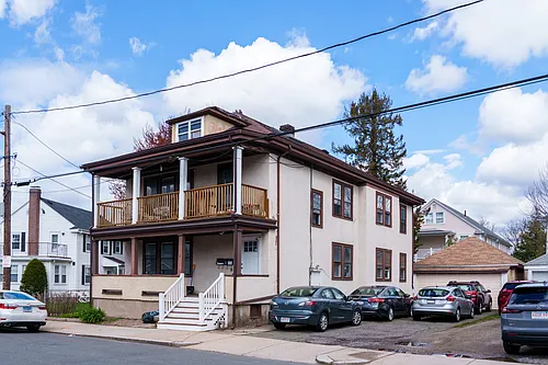 8 Niles St #2D Photo 1