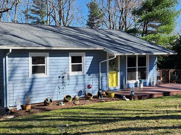 295 Mountaineer Way, Fancy Gap, VA 24328