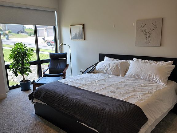 4th image of 3010 Fieldhouse Cir #209-1