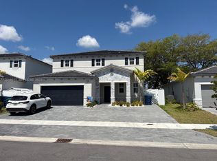 18600 SW 136th Ct, Miami, FL 33177