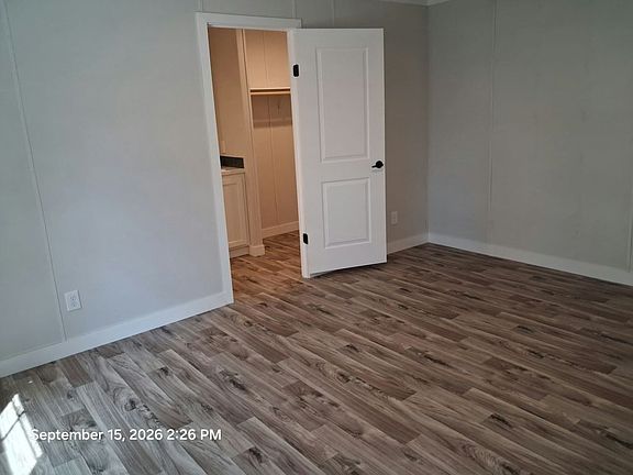 8th image of 3133 White Ash Dr #196