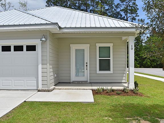 4th image of 10 Oakfield Dr N