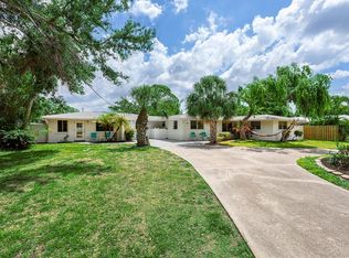 607 Bay Point Ave, Nokomis, FL 34275