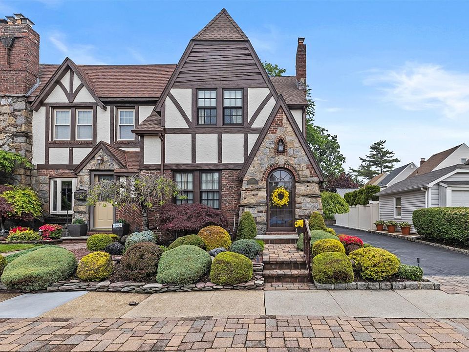 1st image of 306 Buchanan Avenue