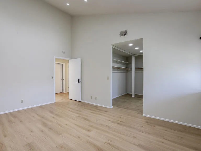 223 Bonita Ln — Photo 23