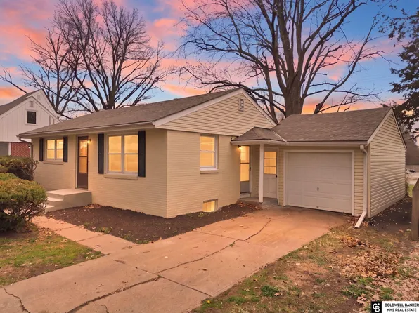 2419 Kessler Blvd, Lincoln, NE 68502