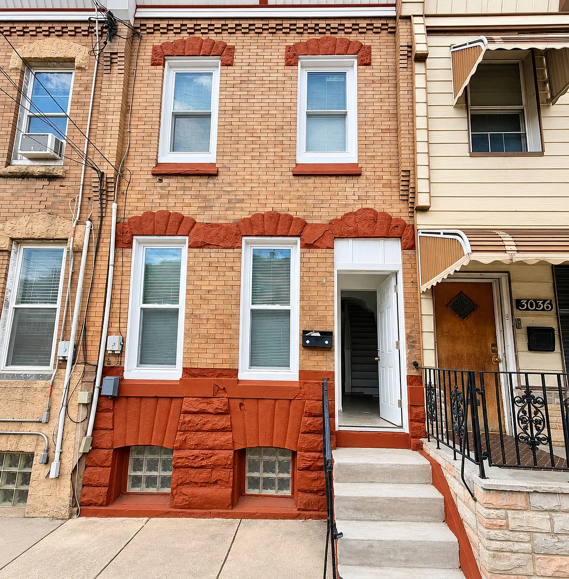 Three Bedrooms, Everyday Convenience & Pet-Friendly Living on Emerald Street — Photo 1
