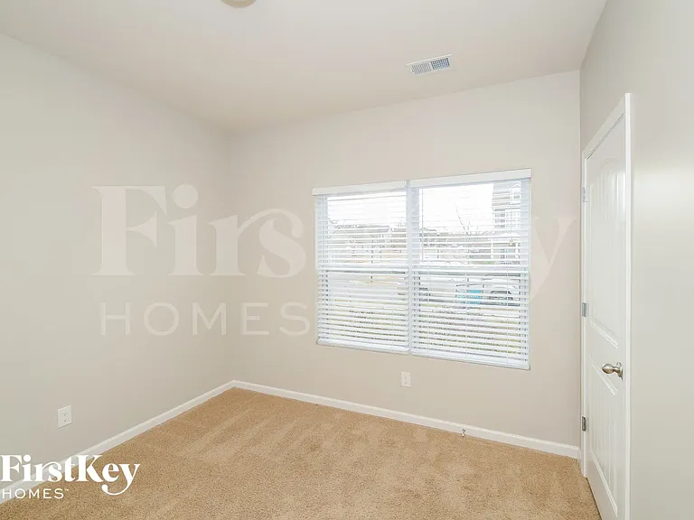 5029 Bella Ct — Photo 8