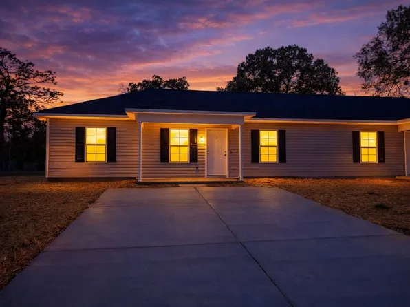 122 Tabor Dr, Warner Robins, GA 31093