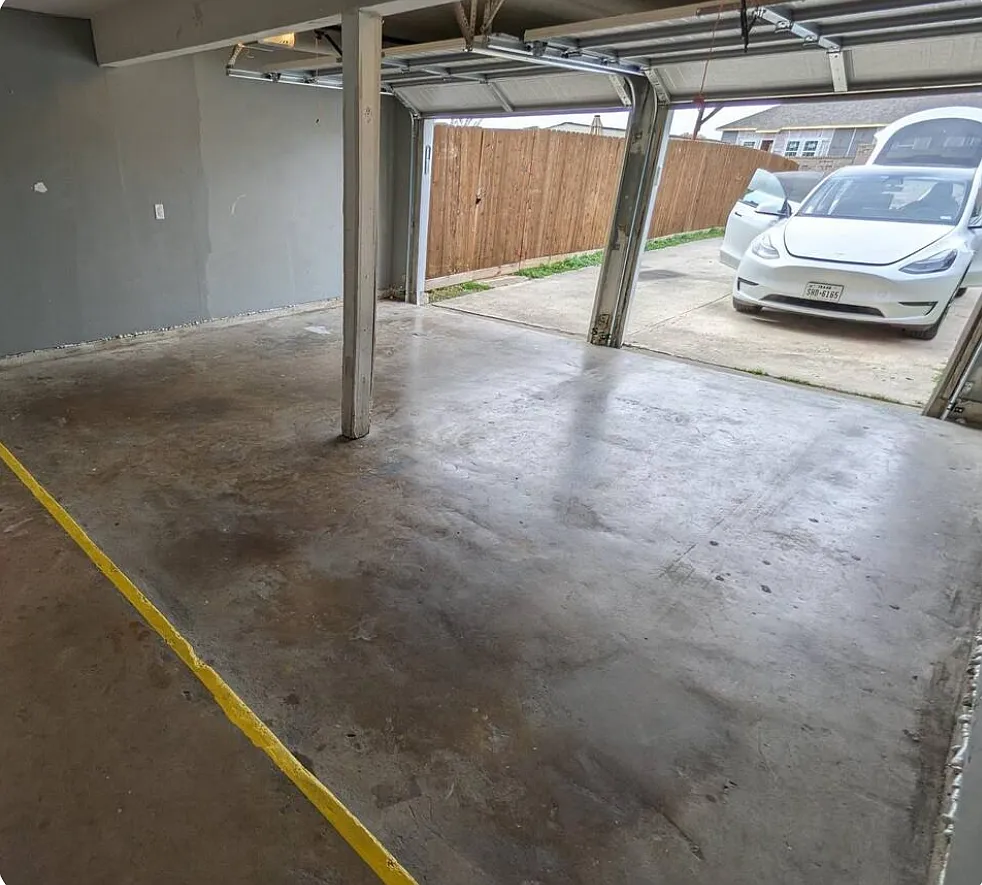 608 Dogwood Trl — Photo 3