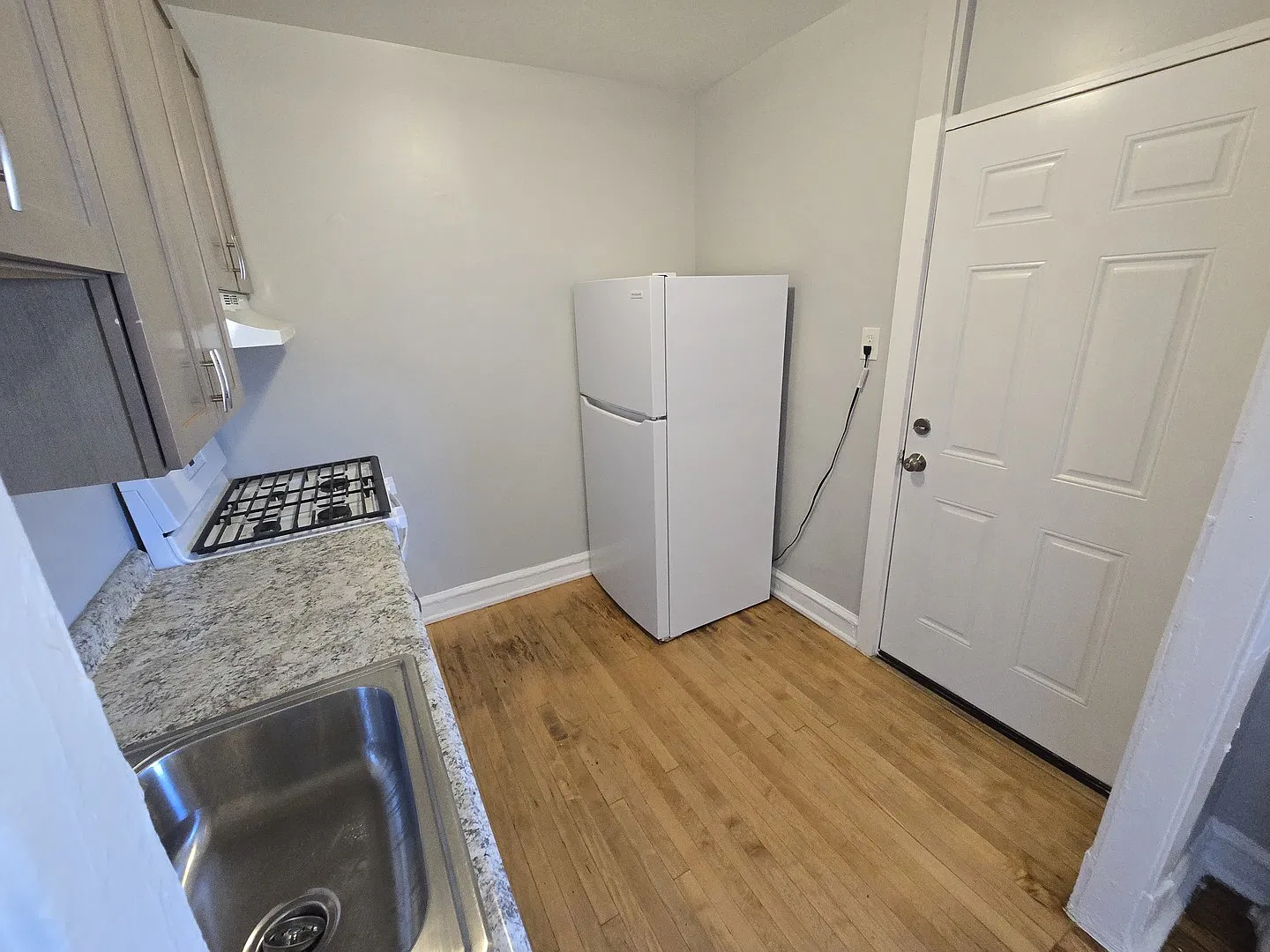 1 bed, 750 sqft, $1,525 — Photo 3