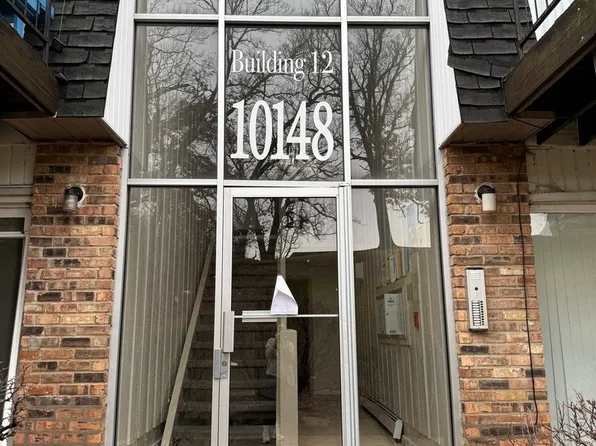 10148 S 84th Ter APT 315, Palos Hills, IL 60465