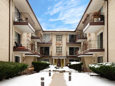 4235 N Kedvale Ave APT 3A, Chicago, IL, 60641