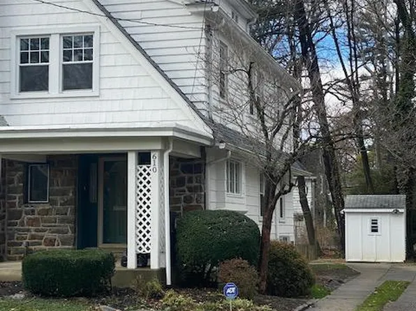 610 Hazelwood Rd, Ardmore, PA 19003