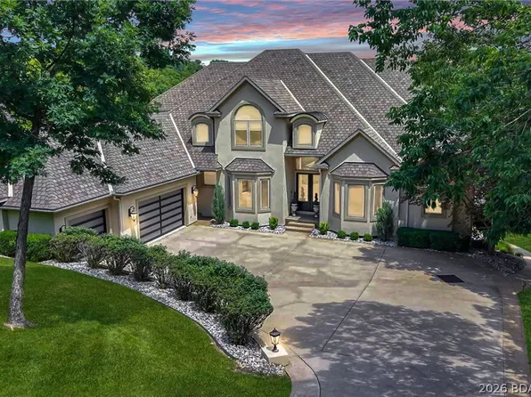 733 Muirfield Dr, Sunrise Beach, MO 65079