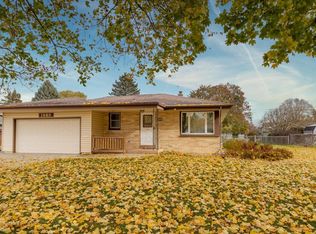 1920 N Sumac Dr, Janesville, WI 53545