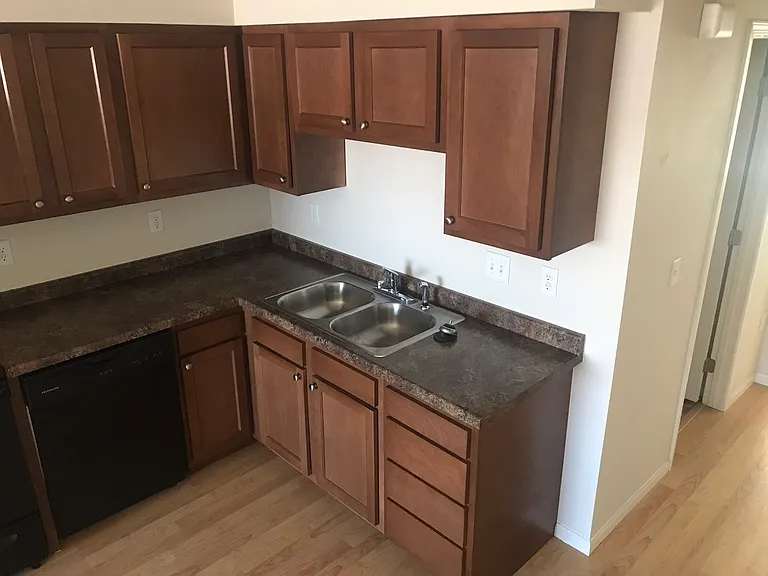 Kitchen (2)_03292021
