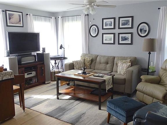 4th image of 400 Pegram St