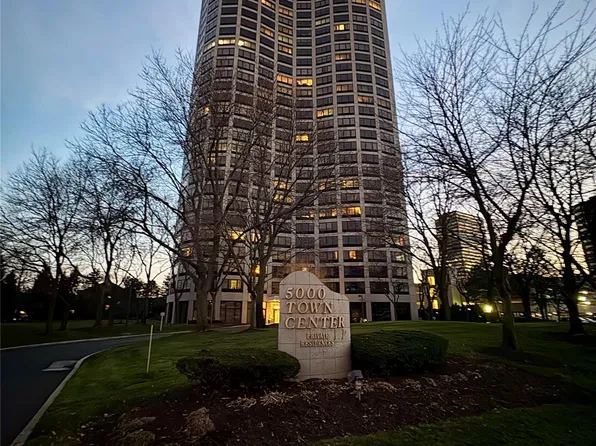 5000 Town Ctr Suite 2305, Southfield, MI 48075