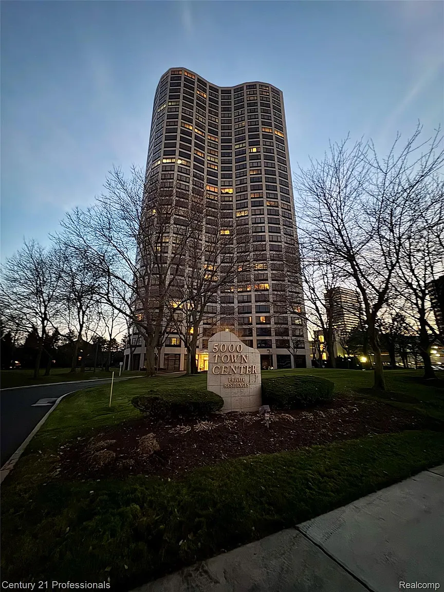 5000 Town Ctr Suite 2305 photo 1