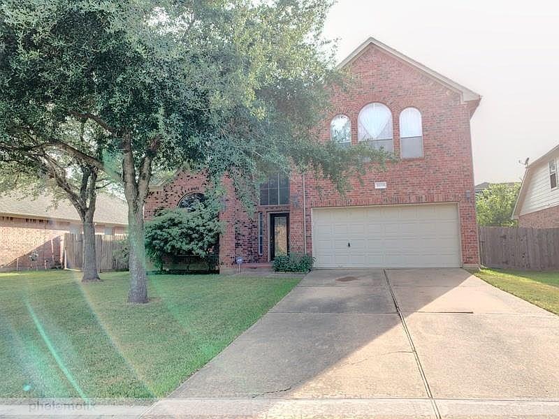 1st image of 21739 Cozy Hollow Ln