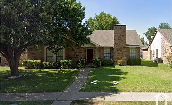 9305 Shipman St — Photo 2