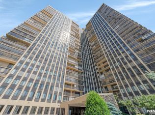 200 Winston Dr APT 106, Cliffside Park, NJ 07010