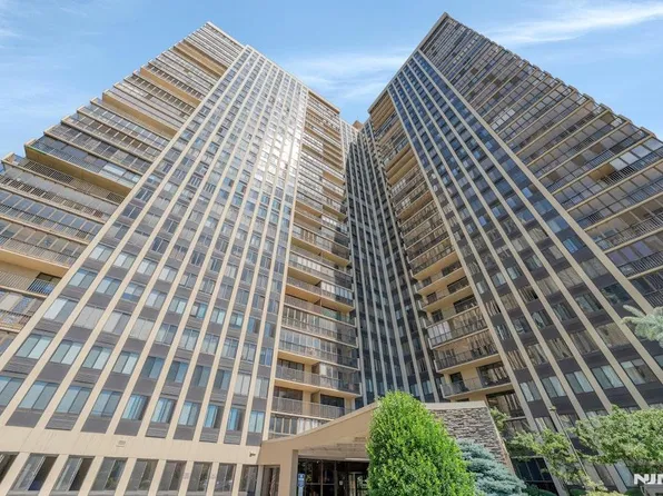 200 Winston Dr APT 106, Cliffside Park, NJ 07010