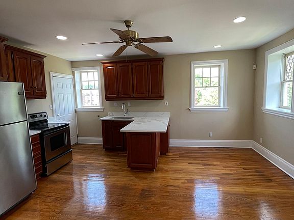 5th image of 4236 McPherson Ave #1S