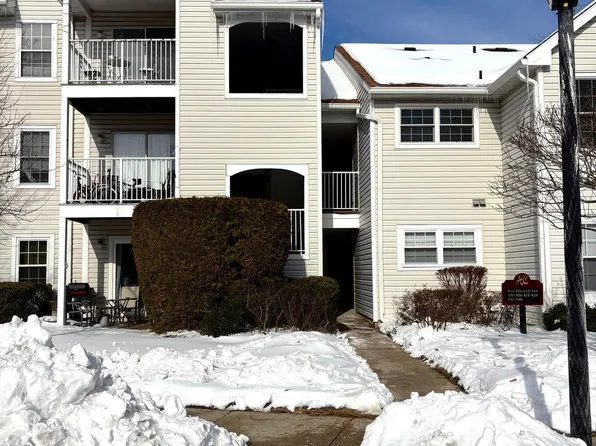 416 Walden Cir, Robbinsville, NJ 08691