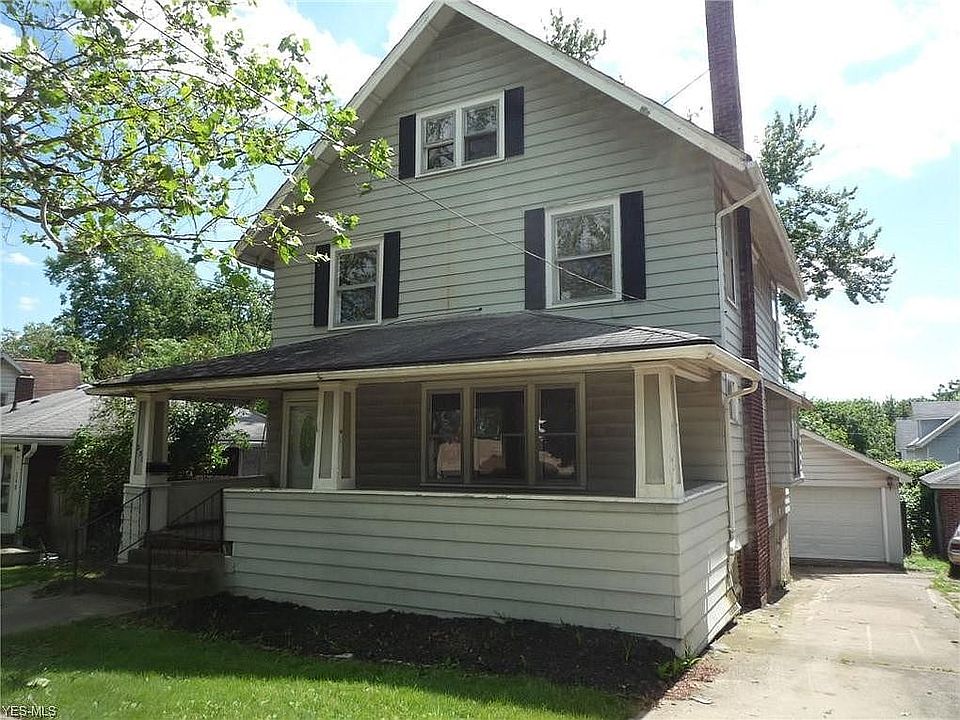 1st image of 252 Pioneer St