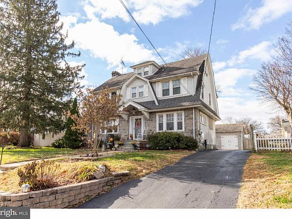 2nd image of 736 Cornell Ave