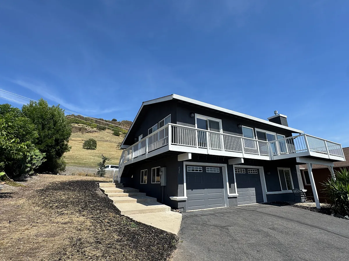side view of house - 629 Poker Flat Rd