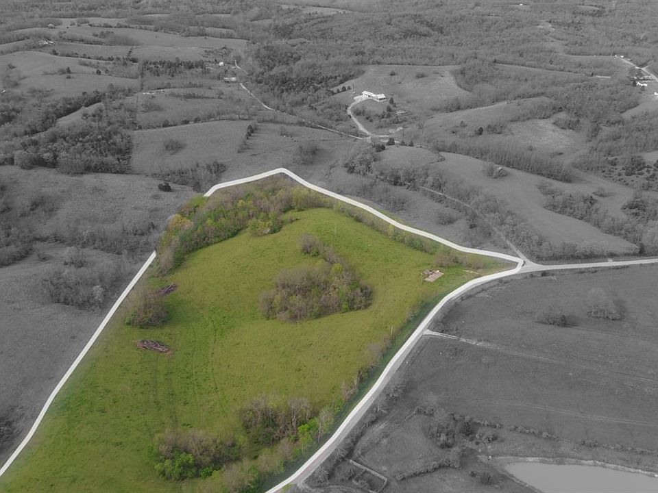 2nd image of 295 Sharpsburg Rd